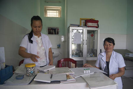 Nữ sinh liệt giường sau khi tiêm phòng uốn ván 