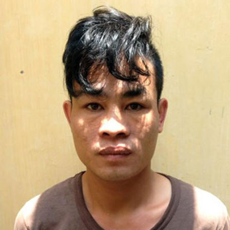 Con nghiện truy sát mẹ, “ám sát” công an