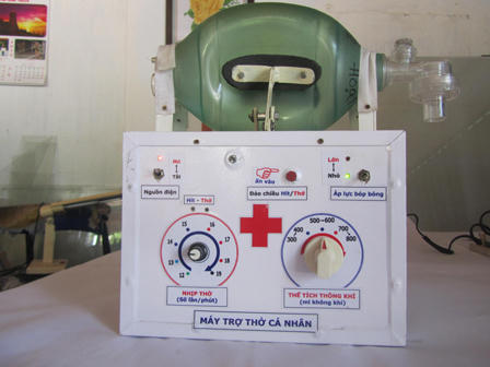 Tự chế máy trợ thở cho bệnh nhân nghèo mượn miễn phí