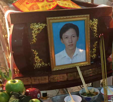 Cuộc đời “đen đủi” đến lúc chết của chàng trai “cái nhìn đổi mạng”