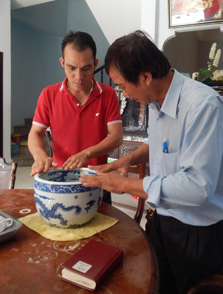 Cái bát biết “hát”