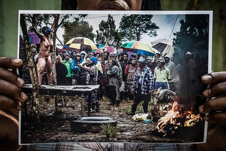 Hãi hùng hủ tục tra tấn, thiêu sống vì bị ngờ là phù thủy