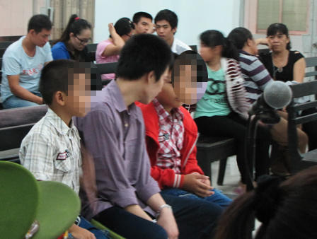 Lão dượng “yêu râu xanh” cưỡng bức cháu gái vợ