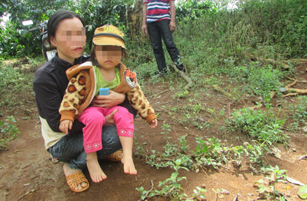 Chiếc lá mít dính máu tố cáo tội ác phân xác vợ phi tang khắp nơi