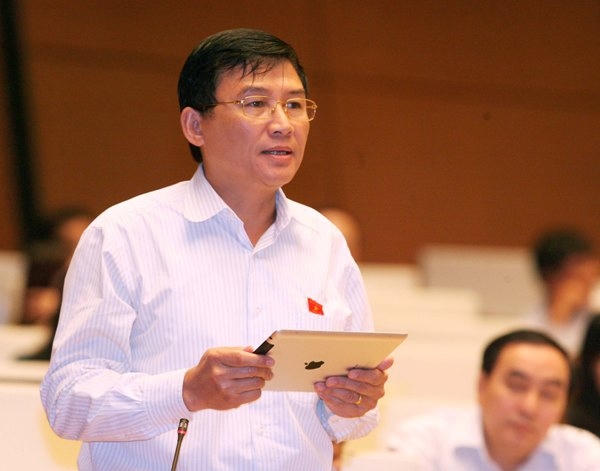 Luật vừa thông qua, ĐBQH lại bổ sung ý kiến 