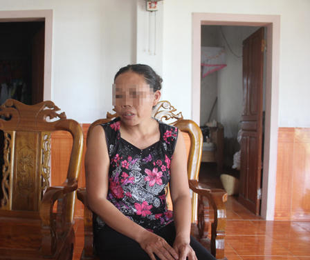 Đi mua nước ngọt, bé gái bị ông lão chủ quán làm có thai