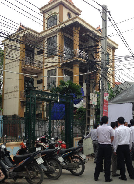 Ngôi nhà hoang oan nghiệt