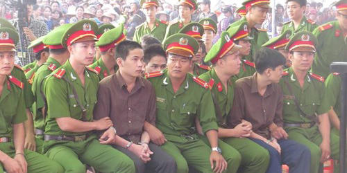  Thảm án ở Bình Phước: Nguyễn Hải Dương sợ hãi trong phiên toà