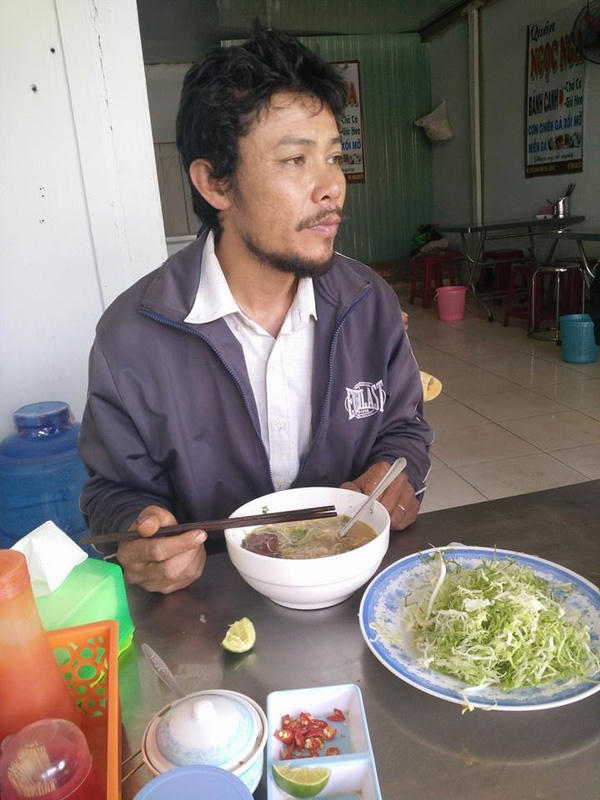 Tiếng gọi con tuyệt vọng làm cộng đồng mạng rơi nước mắt