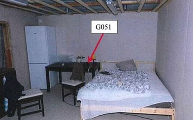 Bác sĩ bệnh hoạn xây hầm, bắt cóc và hãm hiếp phụ nữ