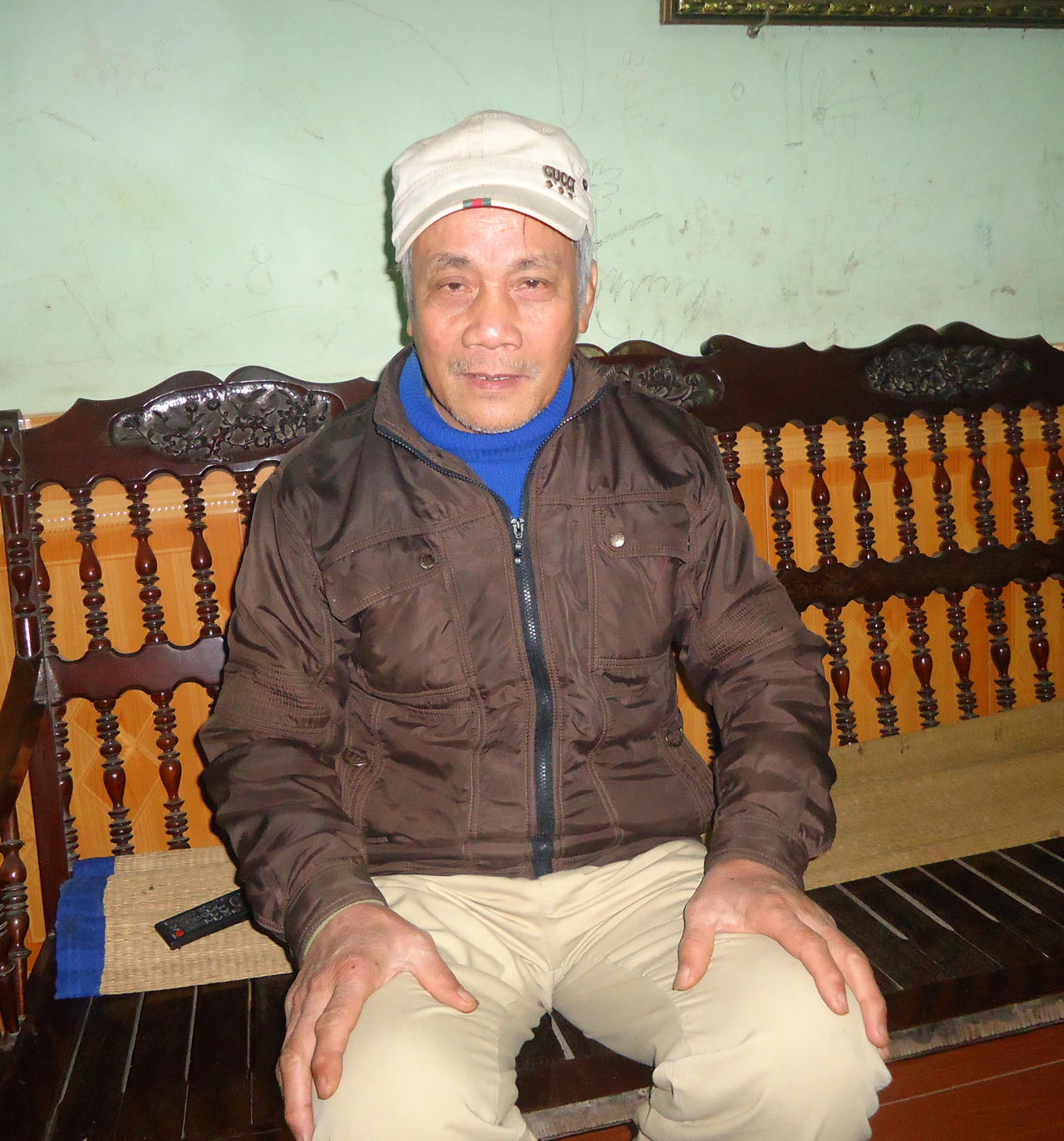 Con trăn “vật chết người” 11 năm luẩn quẩn trong nghĩa địa