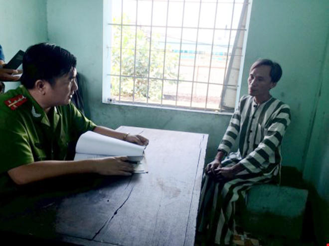 Gã con nghiện ngập ra tay tàn nhẫn với mẹ nuôi