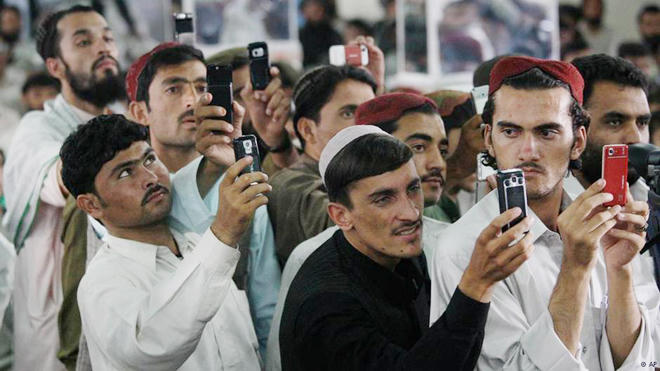 Hé lộ “kênh” tài chính của phiến quân Taliban