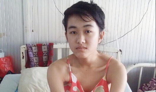 Tắc trách khiến nữ sinh bị cưa chân, Giám đốc bệnh viện hứa tuyển dụng?