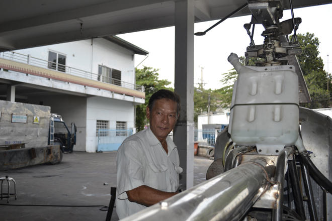 Kỹ sư “ba chui” tự chế trực thăng, tự mở “trường lái”, tự học phi công