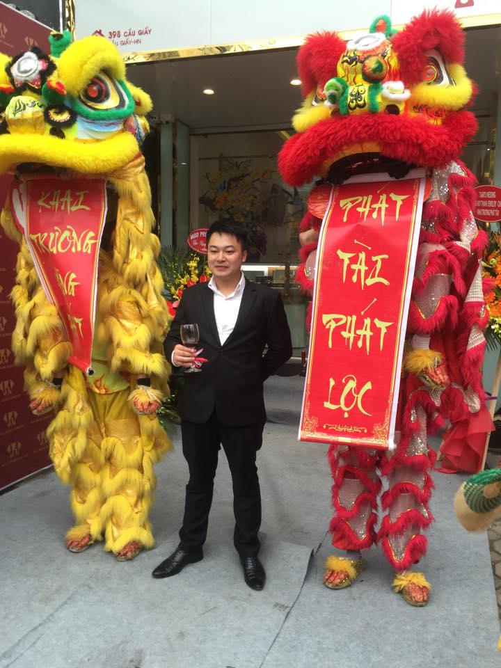 Huy Thanh Jewelry khai trương showroom thứ 4