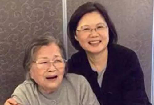 Nữ tổng thống Đài Loan – con người của những điều bất ngờ