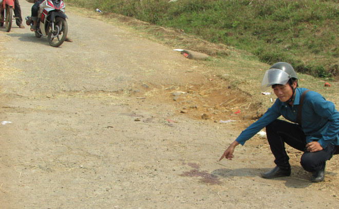 Nghi án sát hại, ném xác nữ sinh bên bờ suối