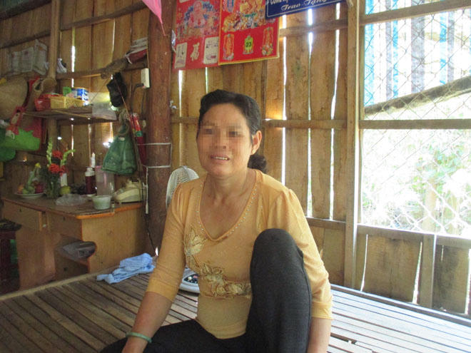 Cắt cổ vợ, dọa bán con lấy tiền bồi thường