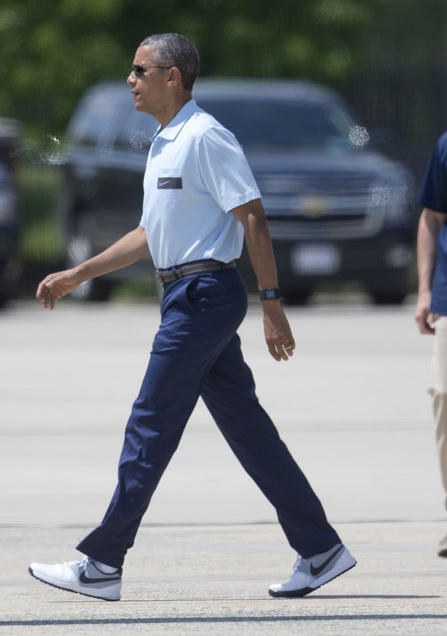 Ngắm thời trang xuống phố trẻ trung, đẹp mắt của Tổng thống Obama