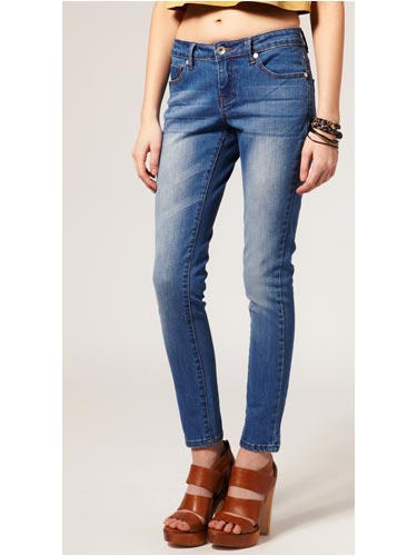 6 bí quyết chọn quần jeans nữ giúp bạn tôn dáng