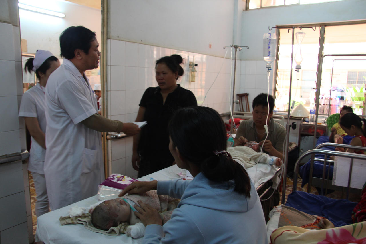 Chồng tưới xăng đốt cả gia đình vì bị ngăn cản yêu em vợ - ảnh 1