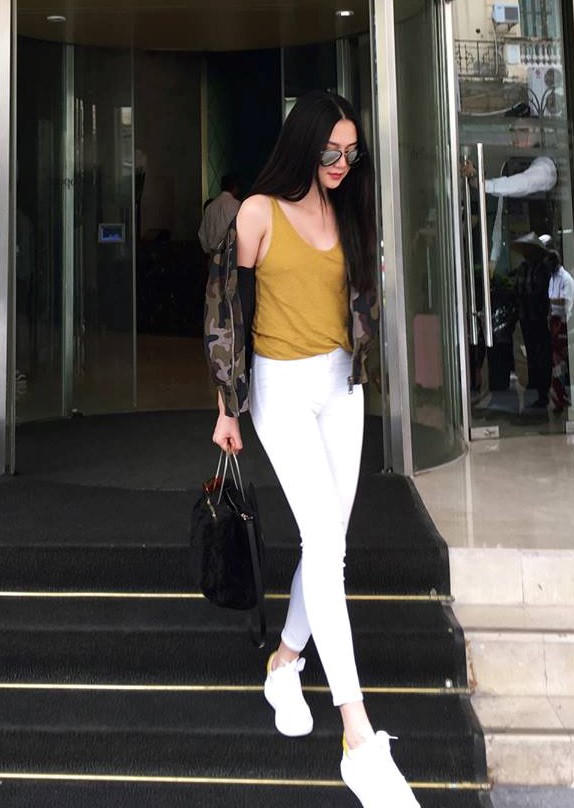 Ha Ho, Lan Khue dien street style dep nhat tuan qua hinh anh 9