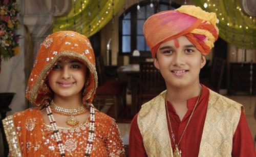 dan-sao-co-dau-8-tuoi-ke-bo-vai-nguoi-tu-van