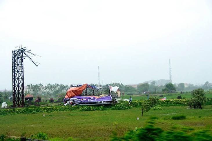 {keywords} {keywords}