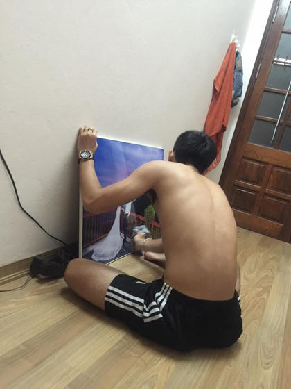 nhung-chieu-ngo-nghinh-cua-cac-ong-chong-khi-vo-boc-hoa