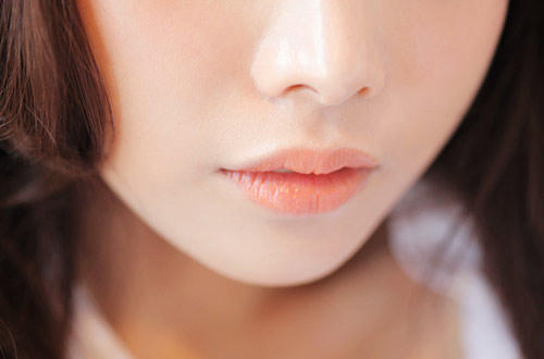 5 màu son cứ tô lên là trắng da, dù bạn vốn là cô nàng da ngăm bẩm sinh 1