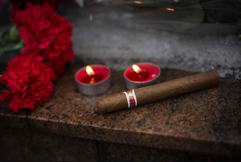 Người dân thế giới tiếc thương Fidel Castro Người dân thế giới tiếc thương Fidel Castro