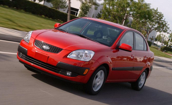 10 mẫu ô tô cũ kém an toàn không nên mua - ảnh 5