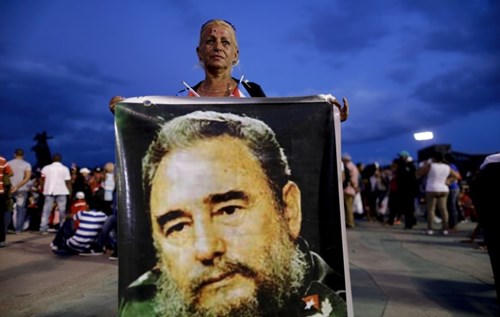 Lễ tưởng niệm lãnh tụ Fidel Castro tại Santiago de Cuba ảnh 9