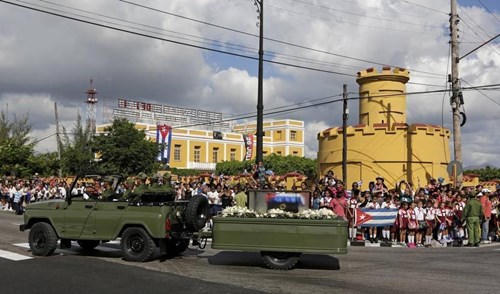 Lễ tưởng niệm lãnh tụ Fidel Castro tại Santiago de Cuba ảnh 1
