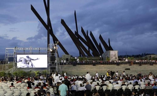Lễ tưởng niệm lãnh tụ Fidel Castro tại Santiago de Cuba ảnh 3