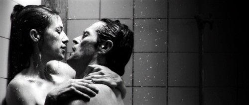 Khó tin chuyện diễn viên phải sex thật trên phim