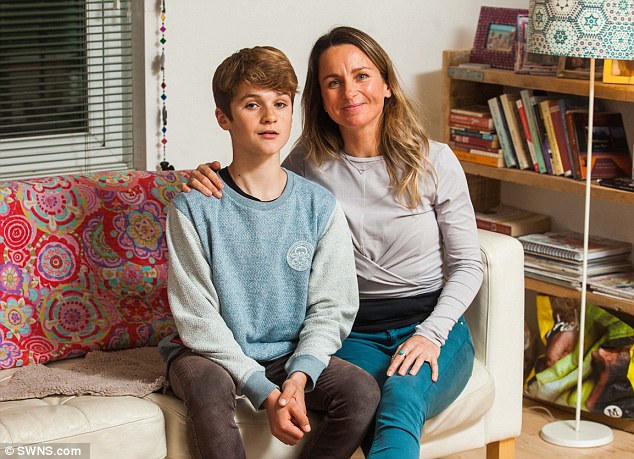 me cam con dung dien thoai va ket qua bat ngo sau 6 tuan hinh anh 2