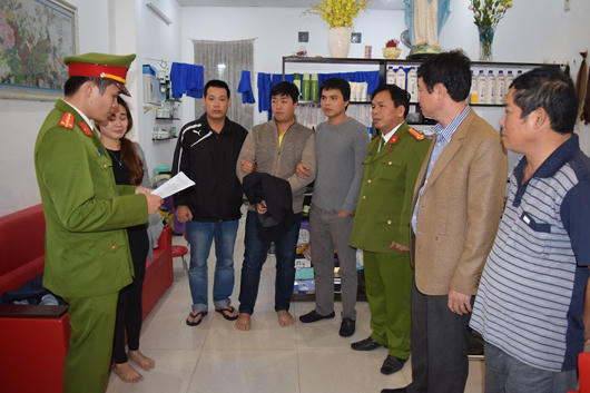 Công an Hình sự Huế phác thảo chân dung tìm nghi phạm vụ cướp ngân hàng