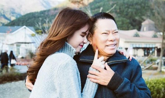 Tỷ phú Hoàng Kiều chờ đạt giải Nobel sẽ cưới 'nữ hoàng' Ngọc Trinh