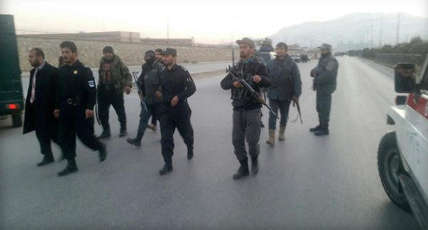 Đánh bom kép rung chuyển Đại học Mỹ ở Kabul, hàng chục người chết