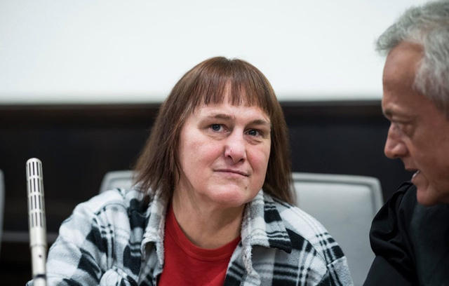 Angelika B cùng với chồng cũ của mình ra ra tay sát hại và hành hạ nhiều phụ nữ.