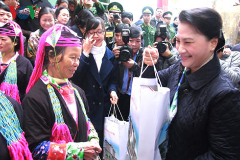 khong co cot moc nao vung chac bang long dan o bien gioi hinh 2