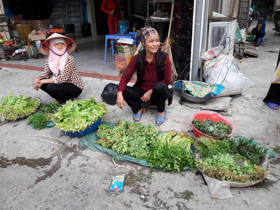 Độc đáo phiên chợ Gà ở Hà Nội