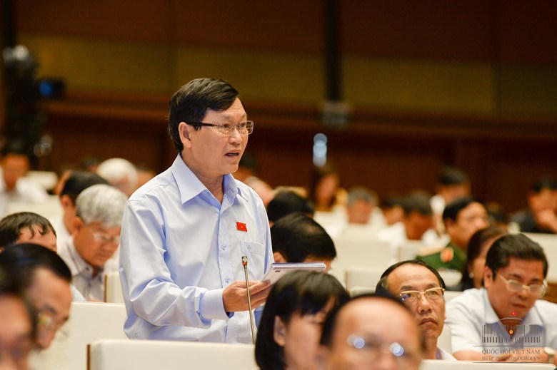 Có nên hạn chế phạm vi chịu trách nhiệm hình sự của người ở tuổi vị thành niên?