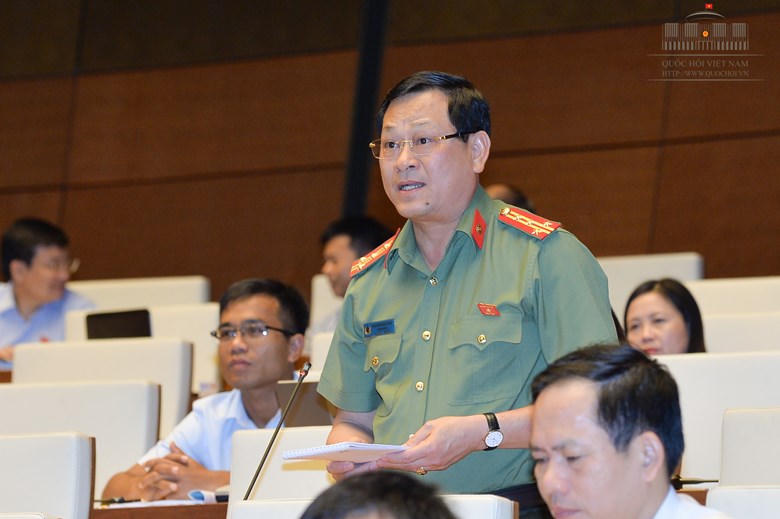 Có nên hạn chế phạm vi chịu trách nhiệm hình sự của người ở tuổi vị thành niên?