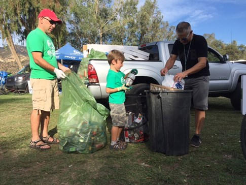 Nhóc tì 7 tuổi làm giàu từ thu gom ve chai để bảo vệ môi trường 2