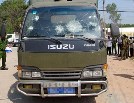 CSGT, công an tỉnh Đồng Nai, vi phạm giao thông, đập phá, xe đặc chủng, công nhân