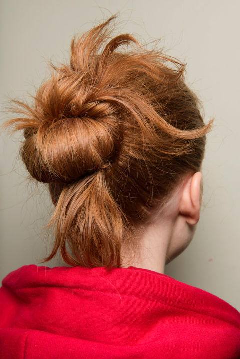 Khám phá các kiểu tóc đẹp tại hậu trường London Fashion Week 2017 ELLE VN