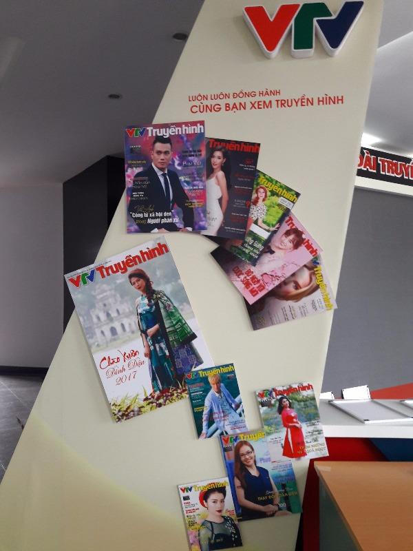 Sáng mai, người làm báo vui mừng mở hội